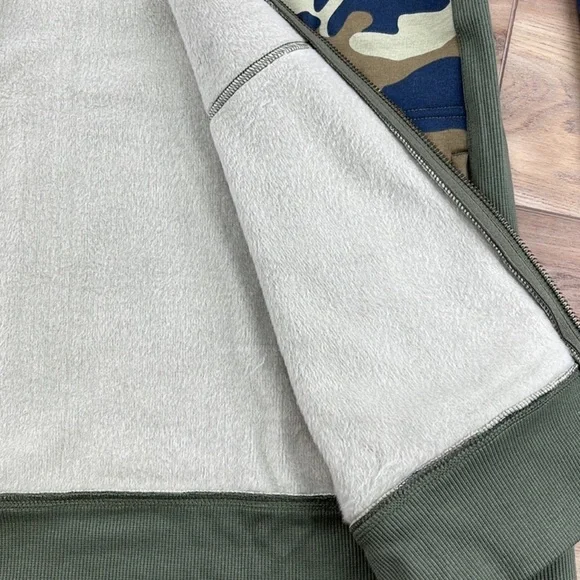 🍃🔆 UGG® Australia Camo Gordon Full-Zip Hoodie🔆🍃 - Picture 11 of 12